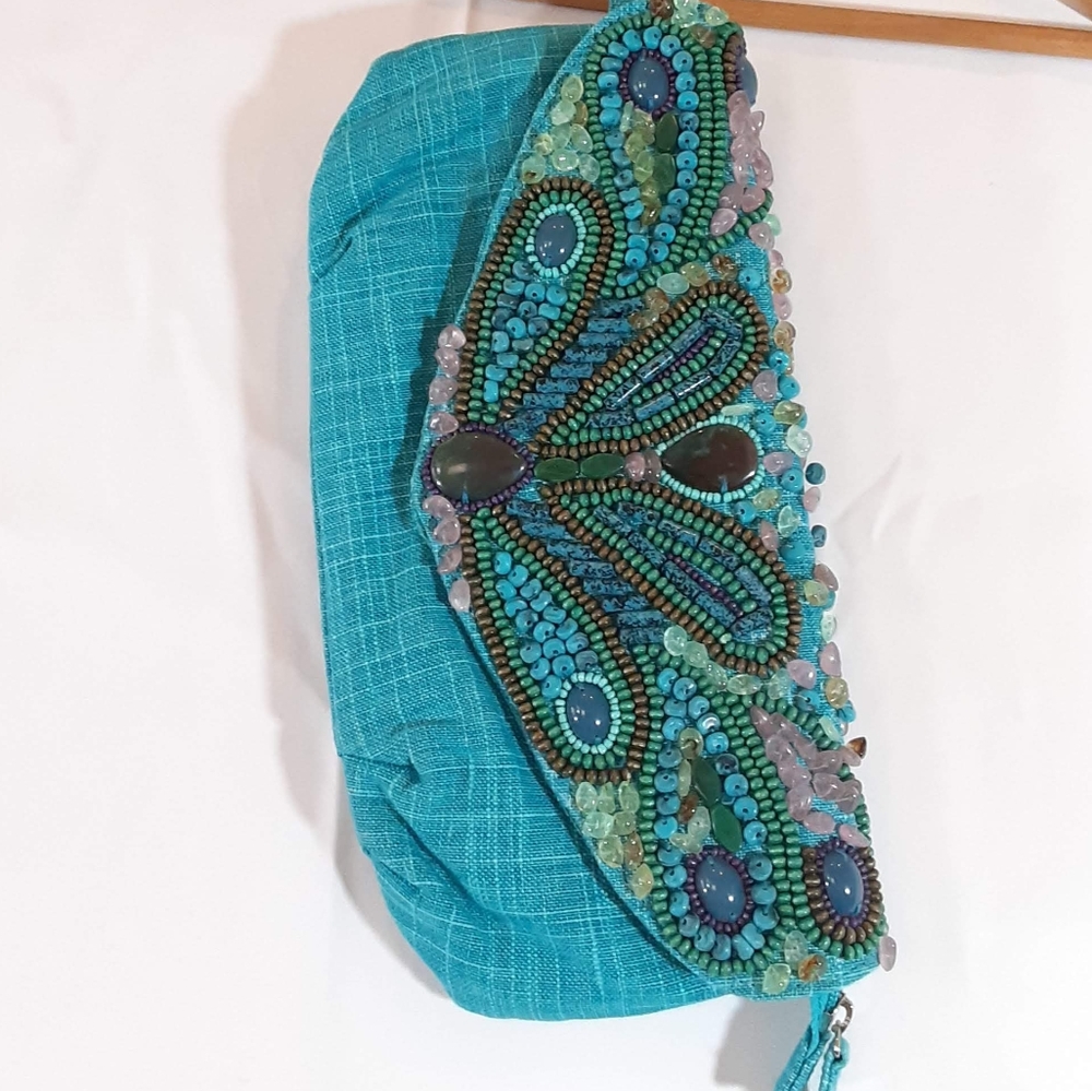 NWOT CHICO'S Beaded Stone Linen Clutch